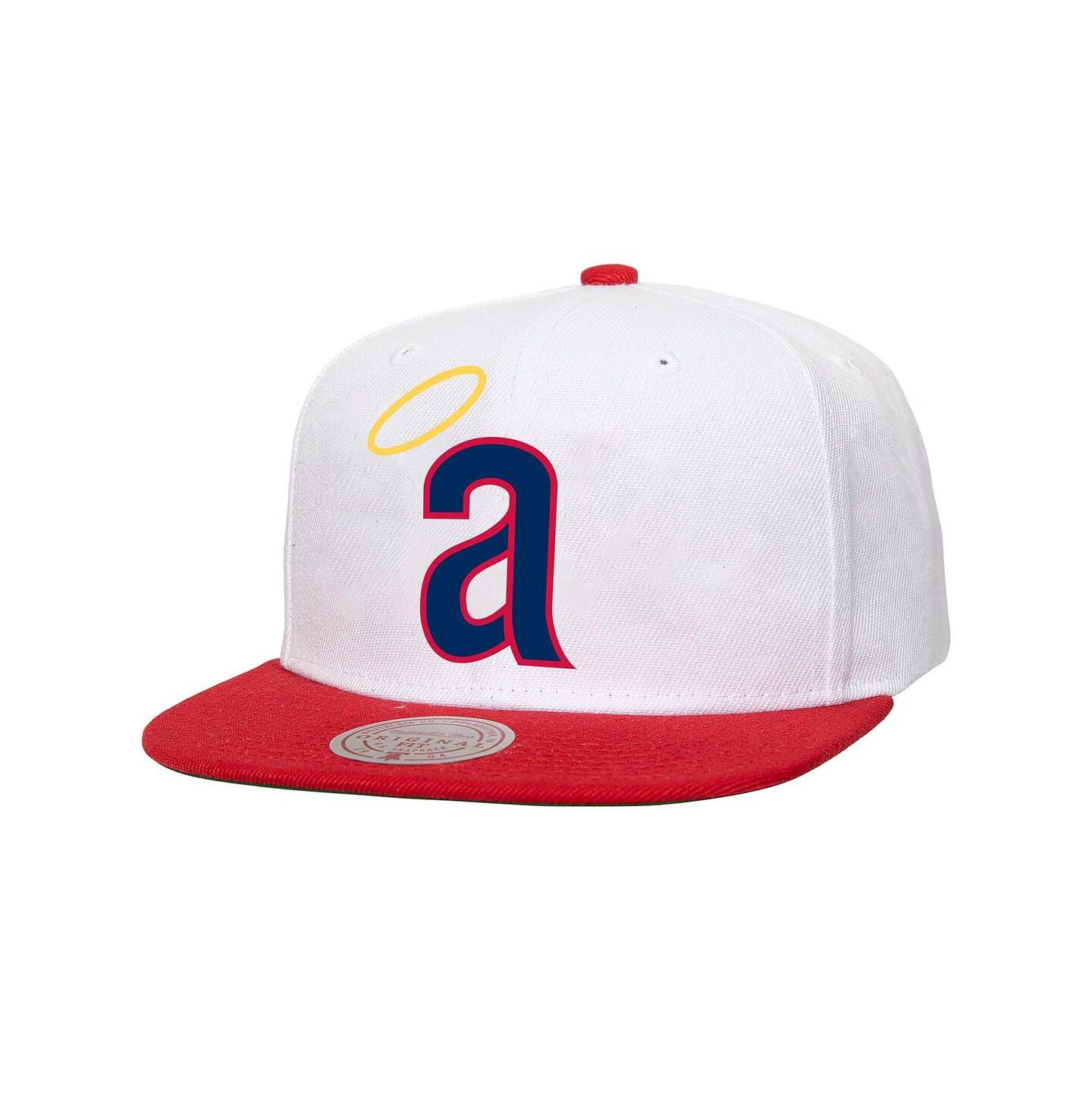Мужская кепка Mitchell & Ness White California Angels Cooperstown Collection Basic Flip Snapback Hat — фото 1