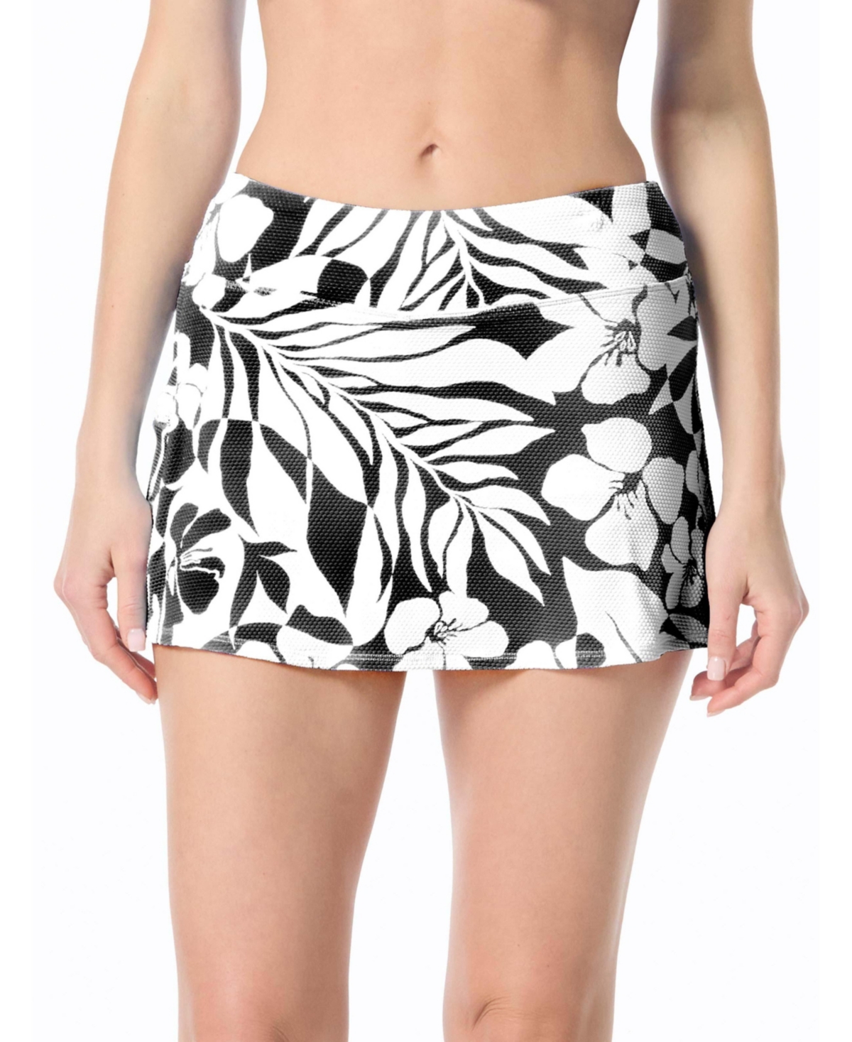 Swim Women's Beach House Emma Pull On Swim Skort - Black