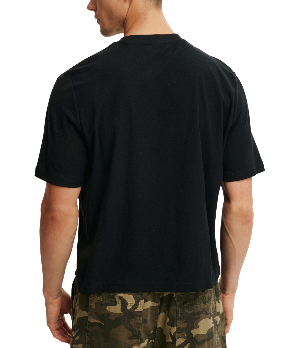 COTTON ON MEN'S CROPPED FIT GRAPHIC T-SHIRT 