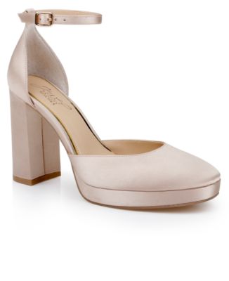 Women's Stephanie Closed Toe Platform Pumps