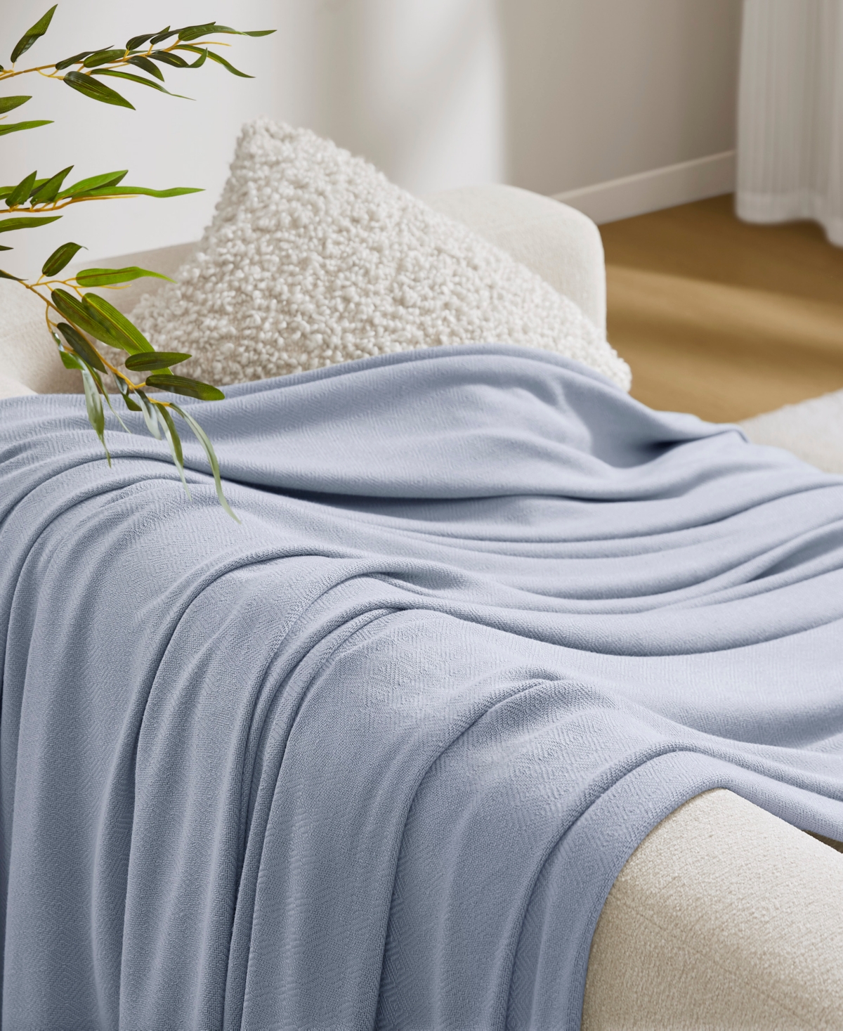 Madison Park Lightweight Breathable Blanket, Twin In Blue
