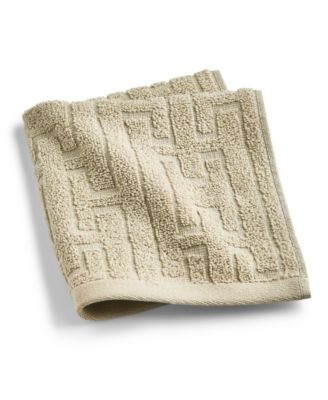 Sculpted Chain-Link Wash Towel, 13" x 13"