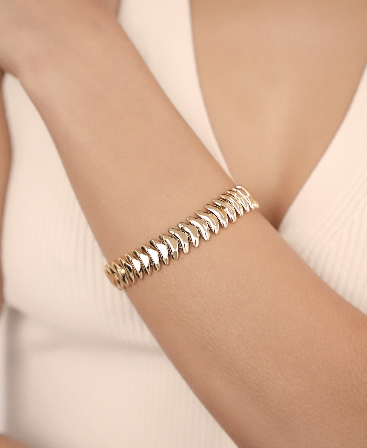 Ettika Metal Moderna Bangle Bracelet