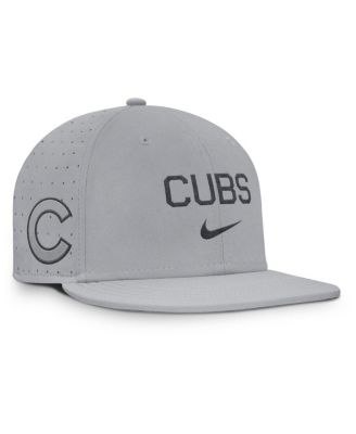 Nike - Men's Gray Chicago Cubs True Performance Fitted Hat