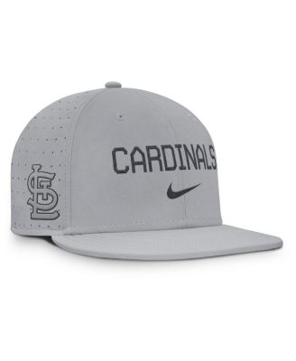 Nike - Men's Gray St. Louis Cardinals True Performance Fitted Hat