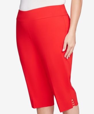 Plus Size Ladder Hem Americana Clamdigger Capri Pants