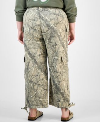 Trendy Plus Size Camouflage Utility Joggers
