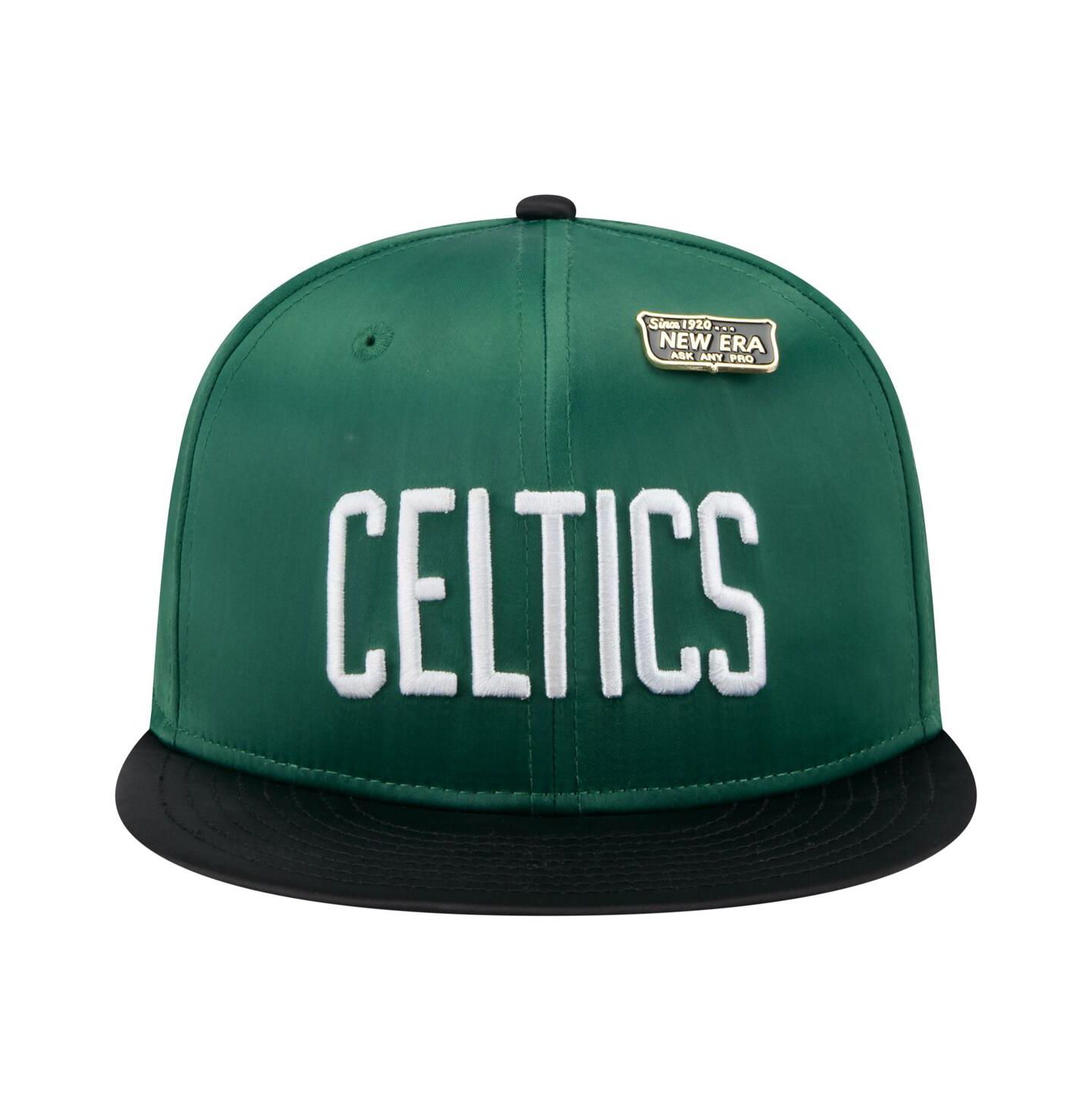 Мужская кепка New Era Kelly Green/Black Boston Celtics Throwback Satin Vintage Pin Two-Tone 59FIFTY Fitted Hat — фото 2