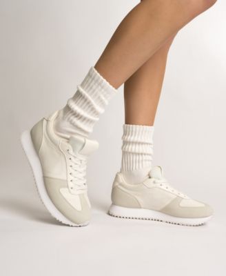 Women's Flow Lace Up Jogger Sneakers
