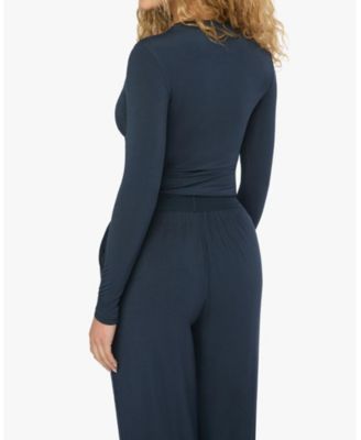 Women's Long Sleeve Crewneck Top