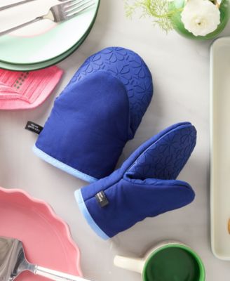 Spade Flower Soft Silicone Mini Mitt Set, 5.5" x 8"