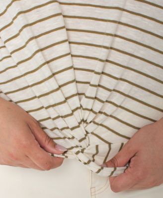 Plus Size Sleeveless Twist-Front Top 