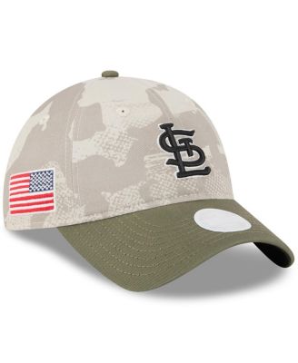 New Era - Women's Light Beige/Olive St. Louis Cardinals 2025 Armed Forces Day 9TWENTY Adjustable Hat