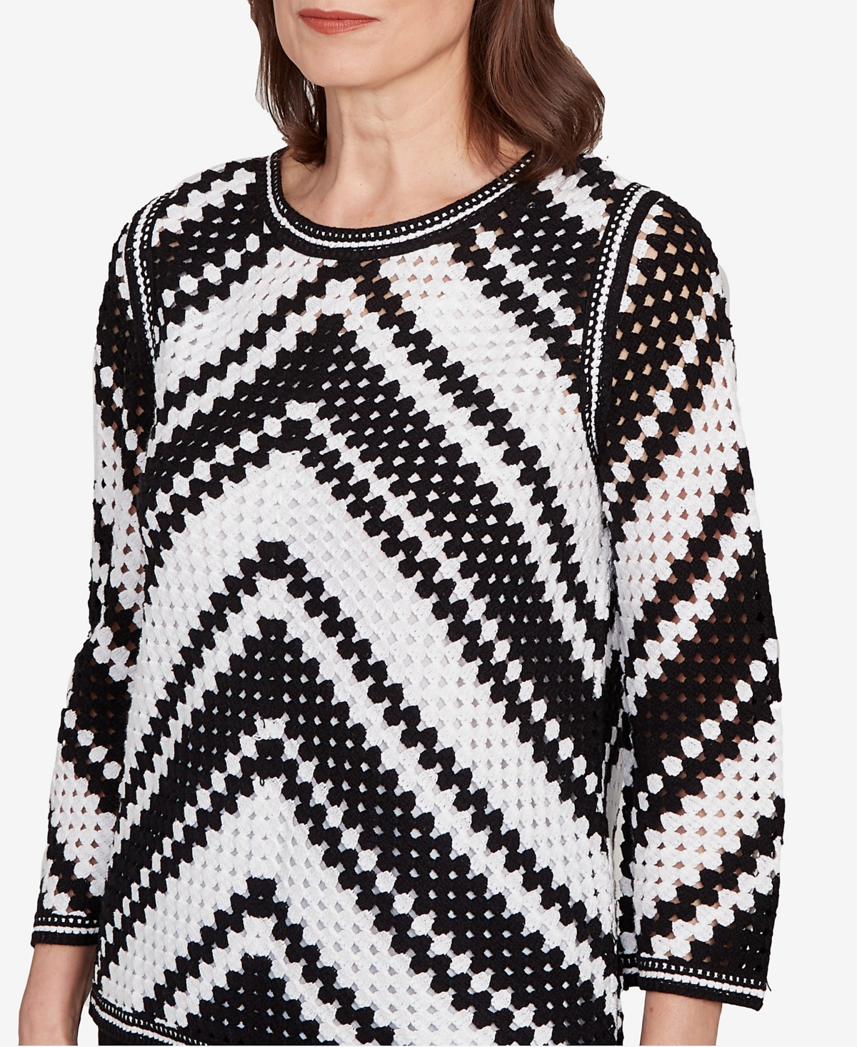 Alfred Dunner Petite Santa Barbara Chevron Crochet Bell Sleeve Crew Neck Top