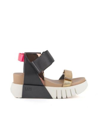 United Nude