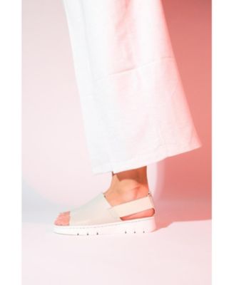 Londoi Elastic Strap Leather Sandal (Women)