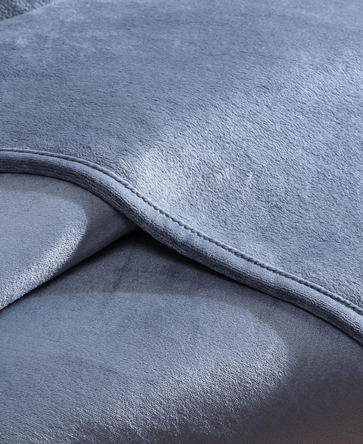 Calvin Klein Core Plush Blanket In Blue