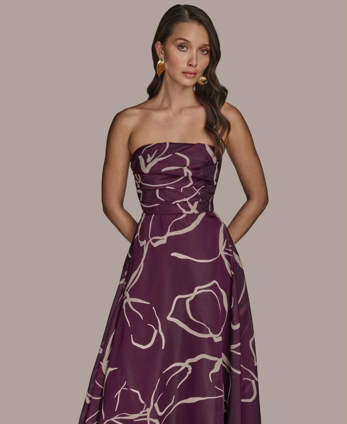 Donna Karan New York Abstract Print Strapless Gown In Purple