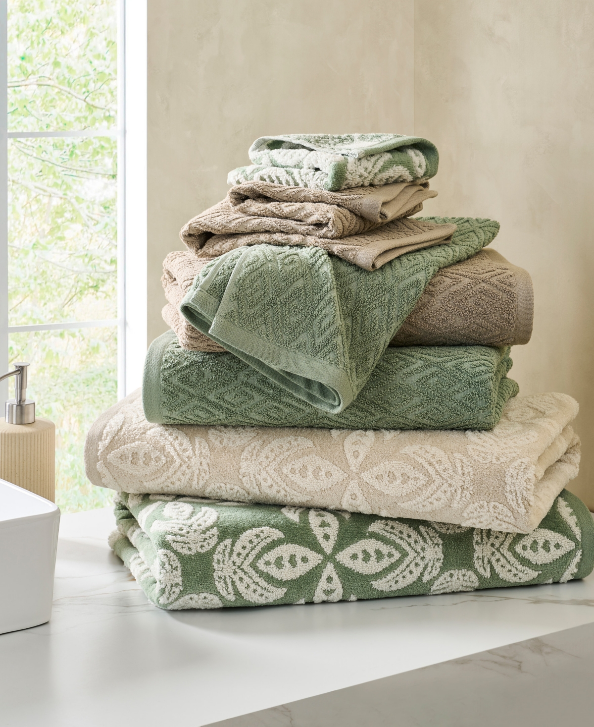 John Robshaw Maze Solid Texture Cotton Washcloth, 12" X 12" In Green