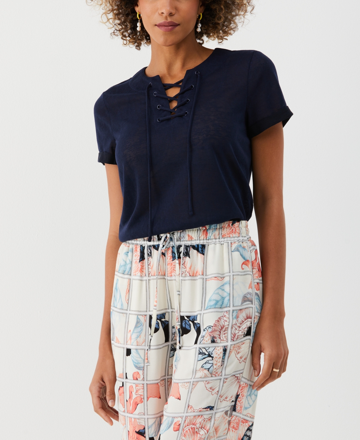 Ella Rafaella Petite Floral Print Ruffled Crew Neck Sleeveless Top