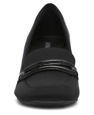 Women's Toni Stretch Block Heel Tailored Pumps