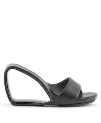 United Nude