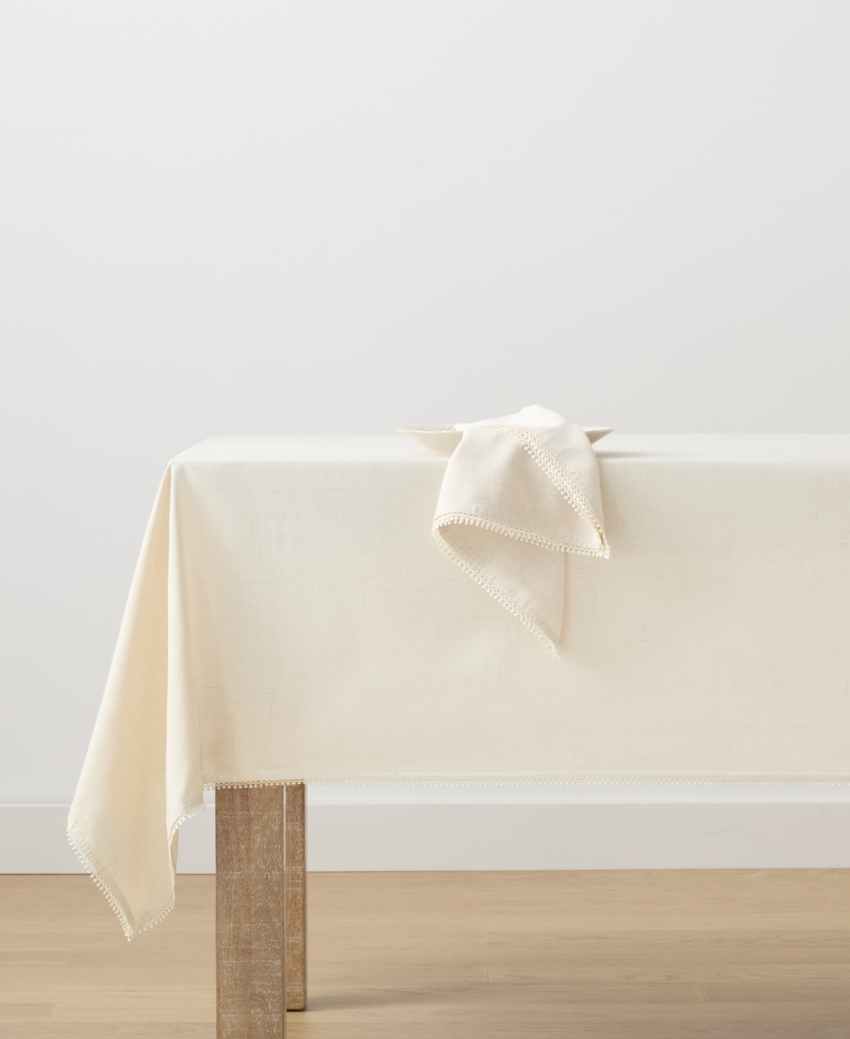 Lenox French Perle Tablecloth, 52" x 70"