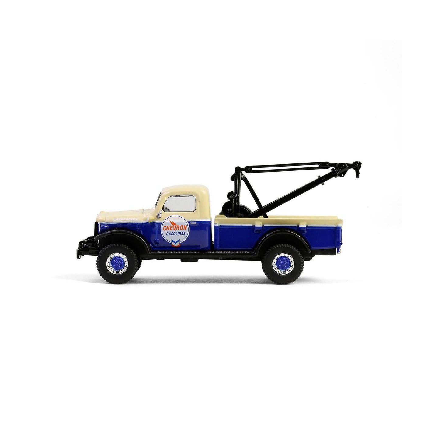 Детская игрушка Greenlight 1/64 Scale Chevron 1948 Dodge Power Wagon Wrecker Die-Cast Toy Vehicle — фото 2