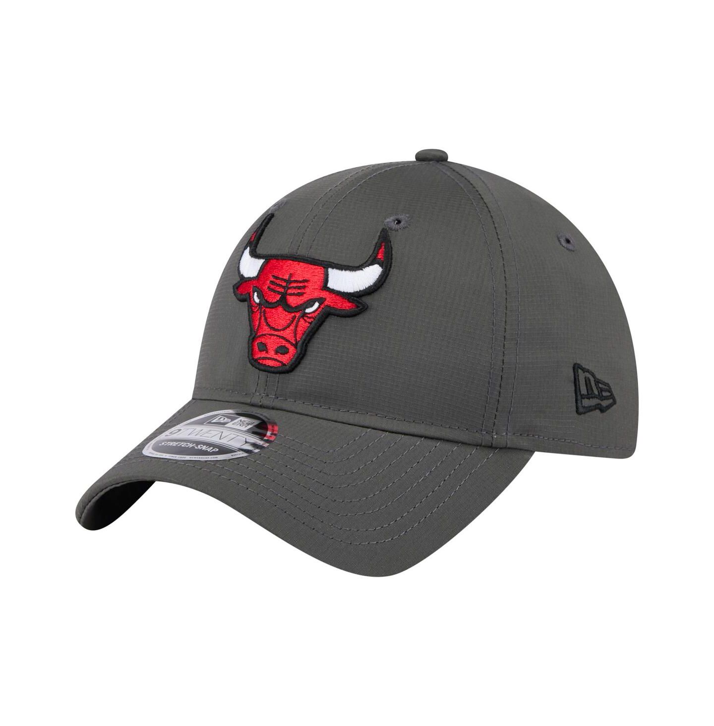 Мужская кепка New Era Charcoal Chicago Bulls Active Ripstop 9TWENTY Adjustable Hat — фото 1