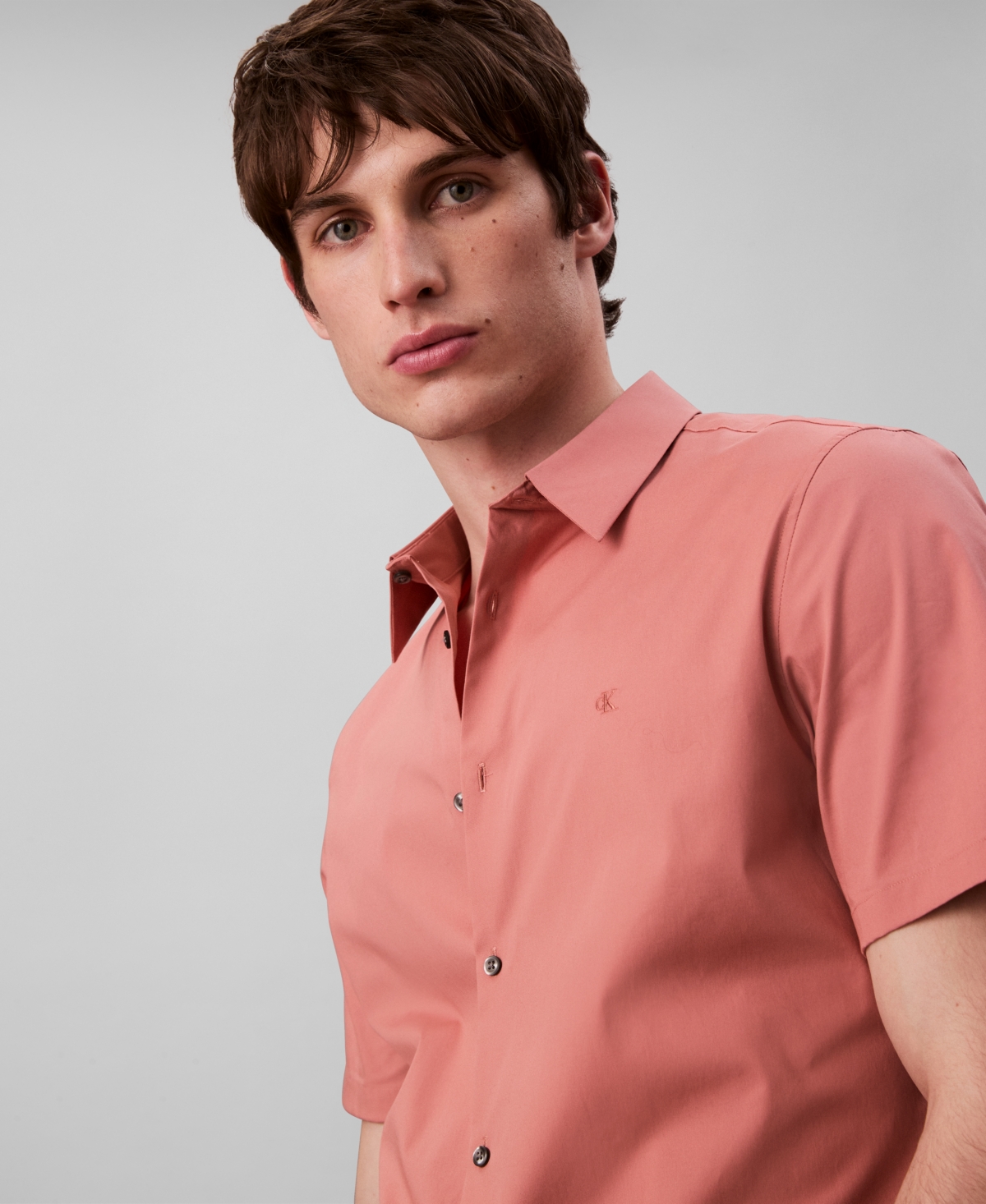 Calvin Klein Men's Slim Fit Short Sleeve Solid Stretch Button-front Shirt