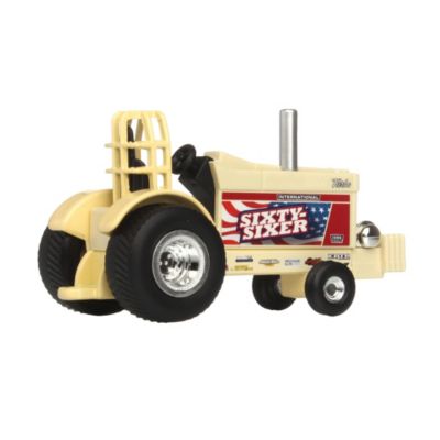 Chase Unit  1/64 International 1066 "Sixty-Sixer" Vintage Pulling Tractor