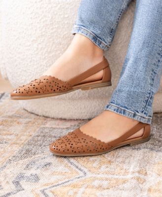 Women's Nobler Pointed Toe Flats