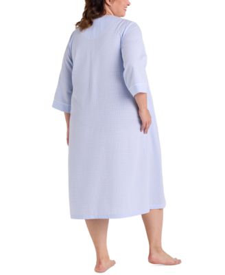 Plus Size 3/4-Sleeve Zip-Front Seersucker Robe