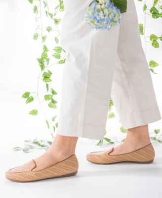 Women's Gutsy Almond Toe Loafers
