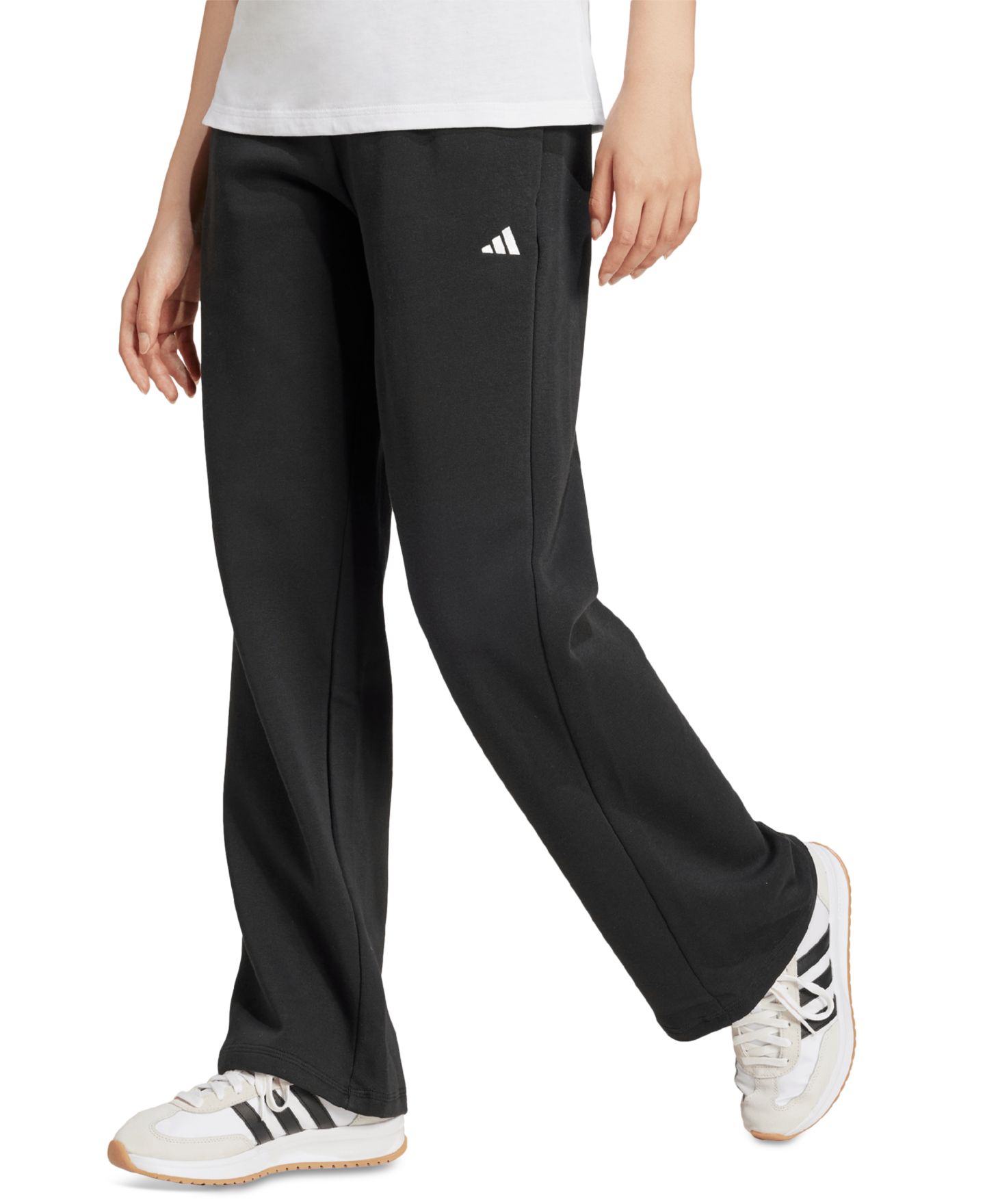 Женские брюки adidas Essentials Small Logo Feel Cozy Open Hem, цвет: Чёрный / Белый — фото 1