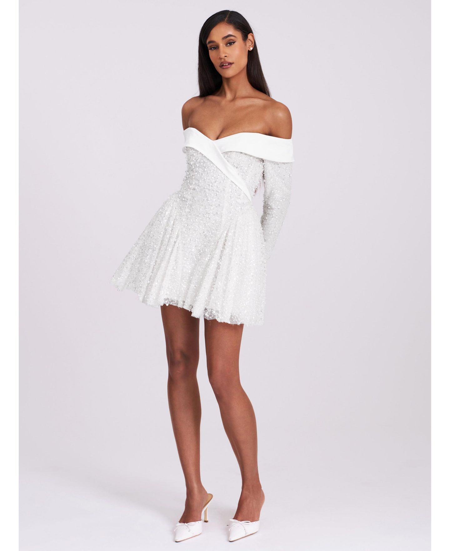 Женское платье Miss Circle Kira Bead Embroidered Mesh Off Shoulder Long Sleeve Mini, цвет: Белый — фото 7