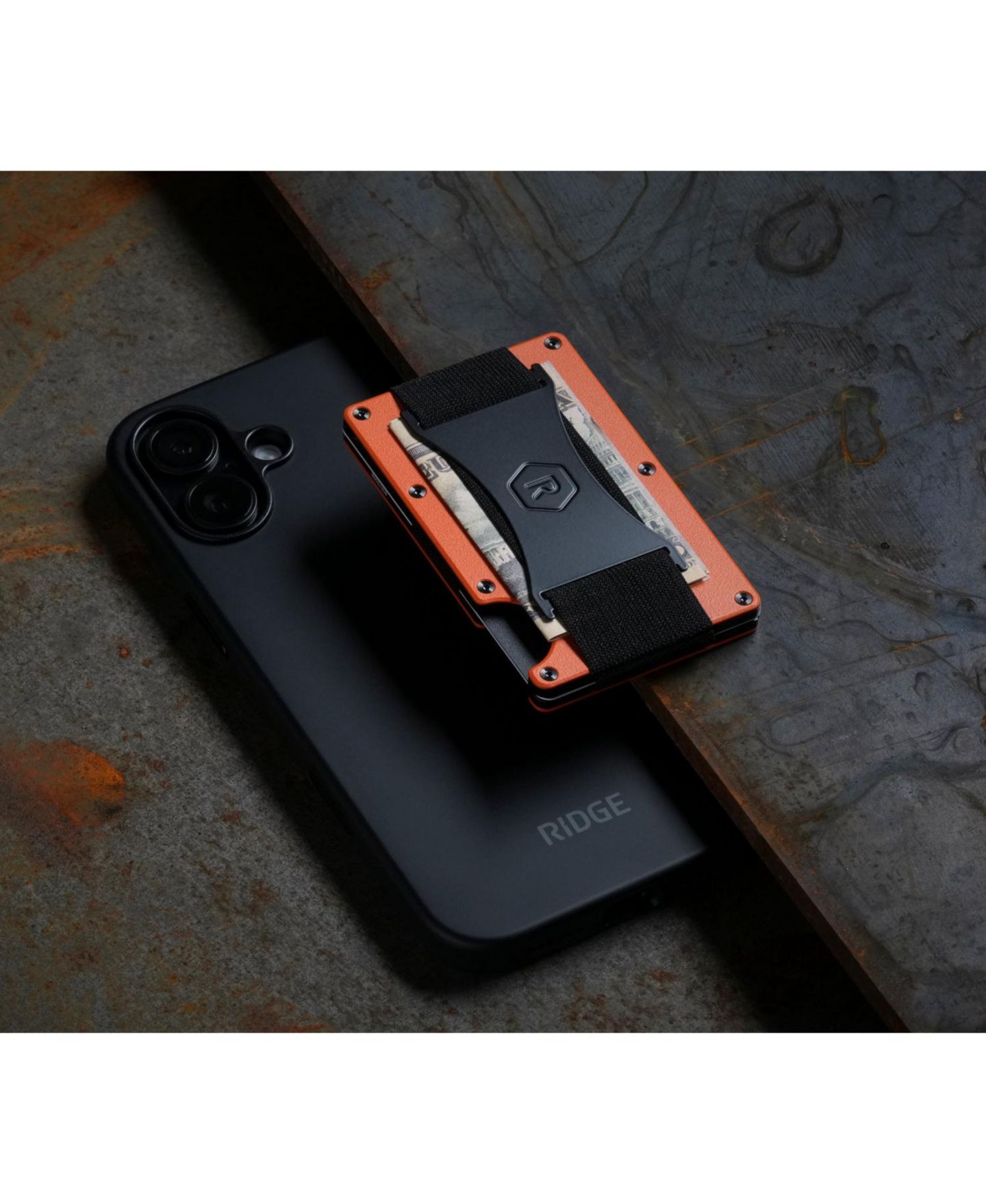 Мужской кошелёк The Ridge RIDGE Wallet for Magsafe - Basecamp Orange - Cash Strap, цвет: Оранжевый — фото 6