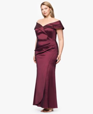 Plus Size Sweetheart-Neckline Long Sheath Dress