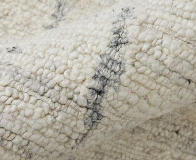 Navaro 8913F Rug Collection