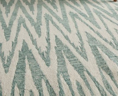 Wallace 8A40F 2'x3' Area Rug