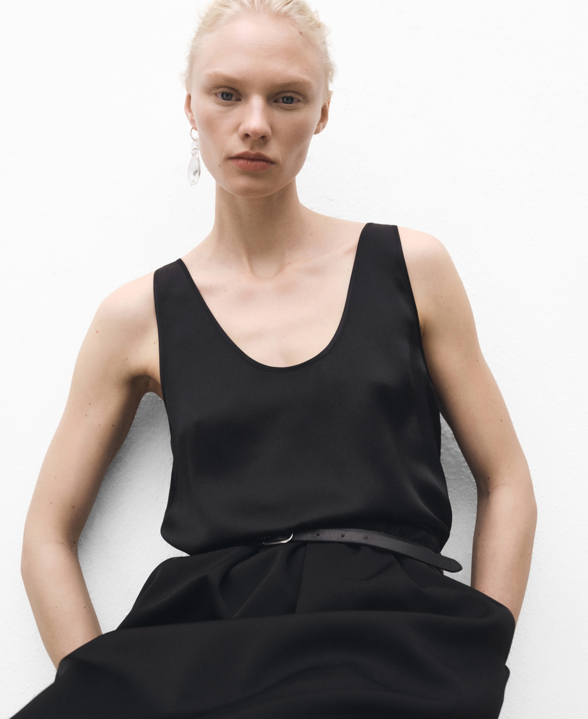 Mango Silk Tank In Black