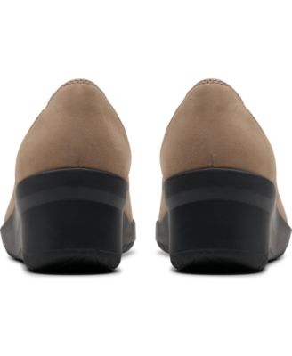 Collection Women's Suttyn Kaylie Slip-On Shoes