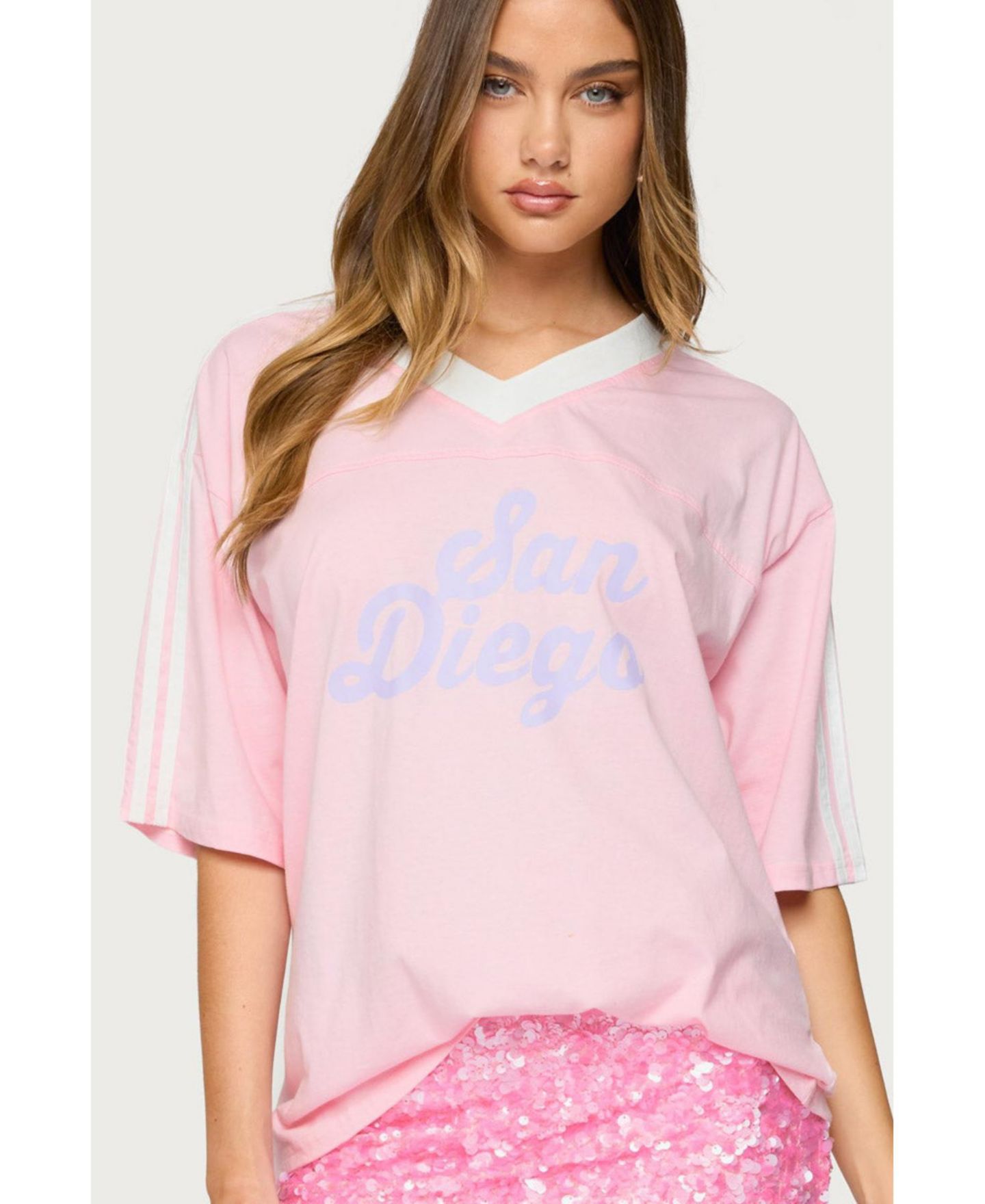 Женская футболка Edikted San Diego Oversized, цвет: Светлый розовый — фото 1