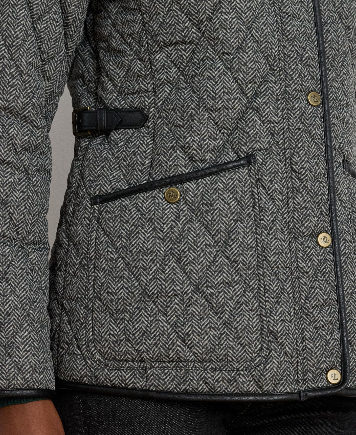 Женская куртка Lauren Ralph Lauren Women's Quilted Velboa-Lined, цвет: Чёрный кремовый — фото 4