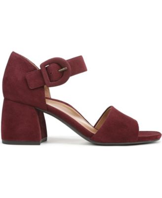 Womens Chardonnay Strappy Sandals