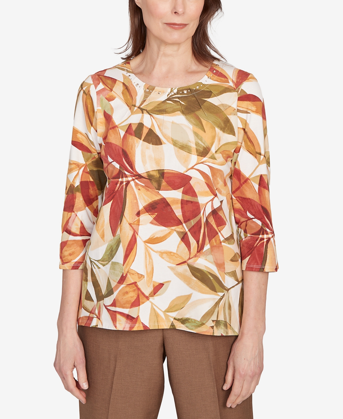 Women's Leaf Pleated Floral Crew Neck Top - Rust