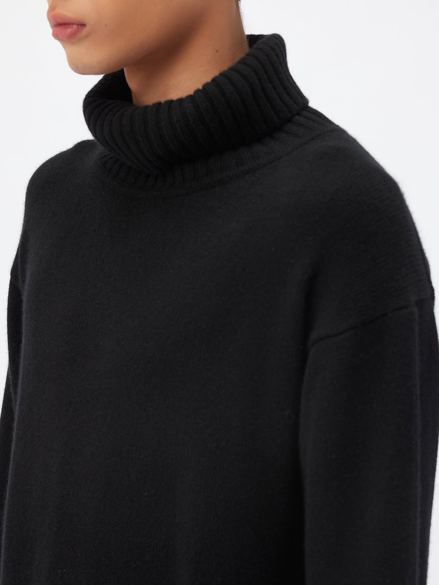 Мужская кашемировая водолазка Gobi Cashmere, цвет: Чёрный синий графитовый — фото 3
