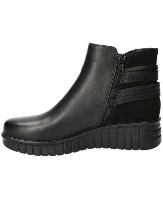 Women's Sueann Round Toe Ankle Booties