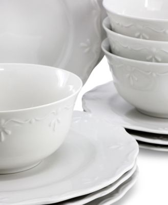 Rigel 18 Pc. Dinnerware Set, Service for 6