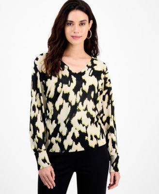 I.N.C. International Concepts - Petite Printed Double-V-Neck Long-Sleeve Top
